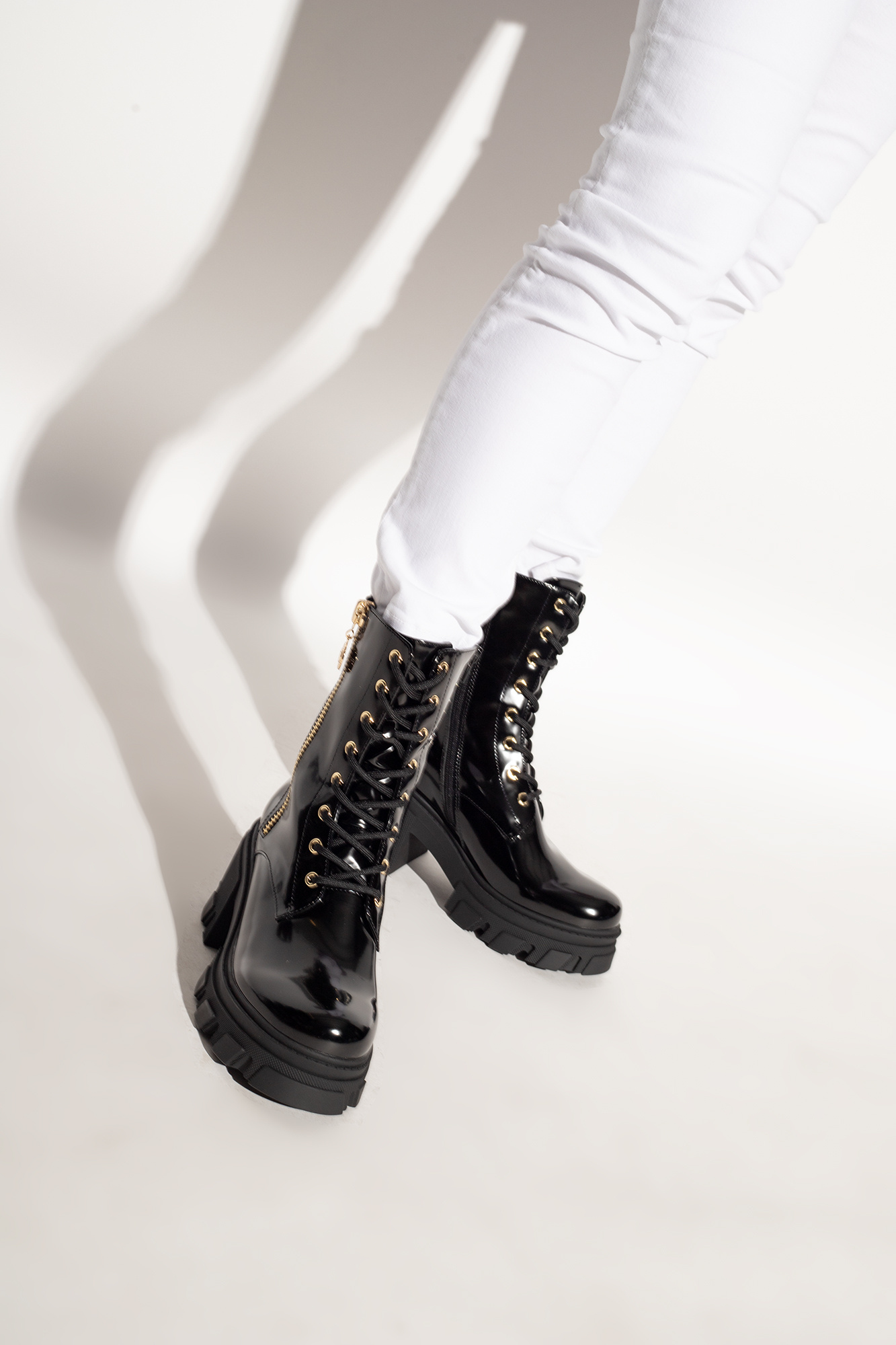 【VERSACE JEANS】CoutureAnkleBoots With 85Mm Heel And Iconic Versace Jeans Couture SSENSE Exclusive Black Stud Ankle